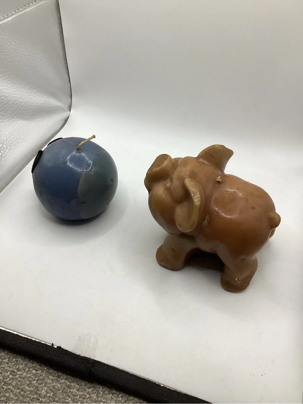 Hallmark Blue Round Pig Candle & Brown Pig Candle Set